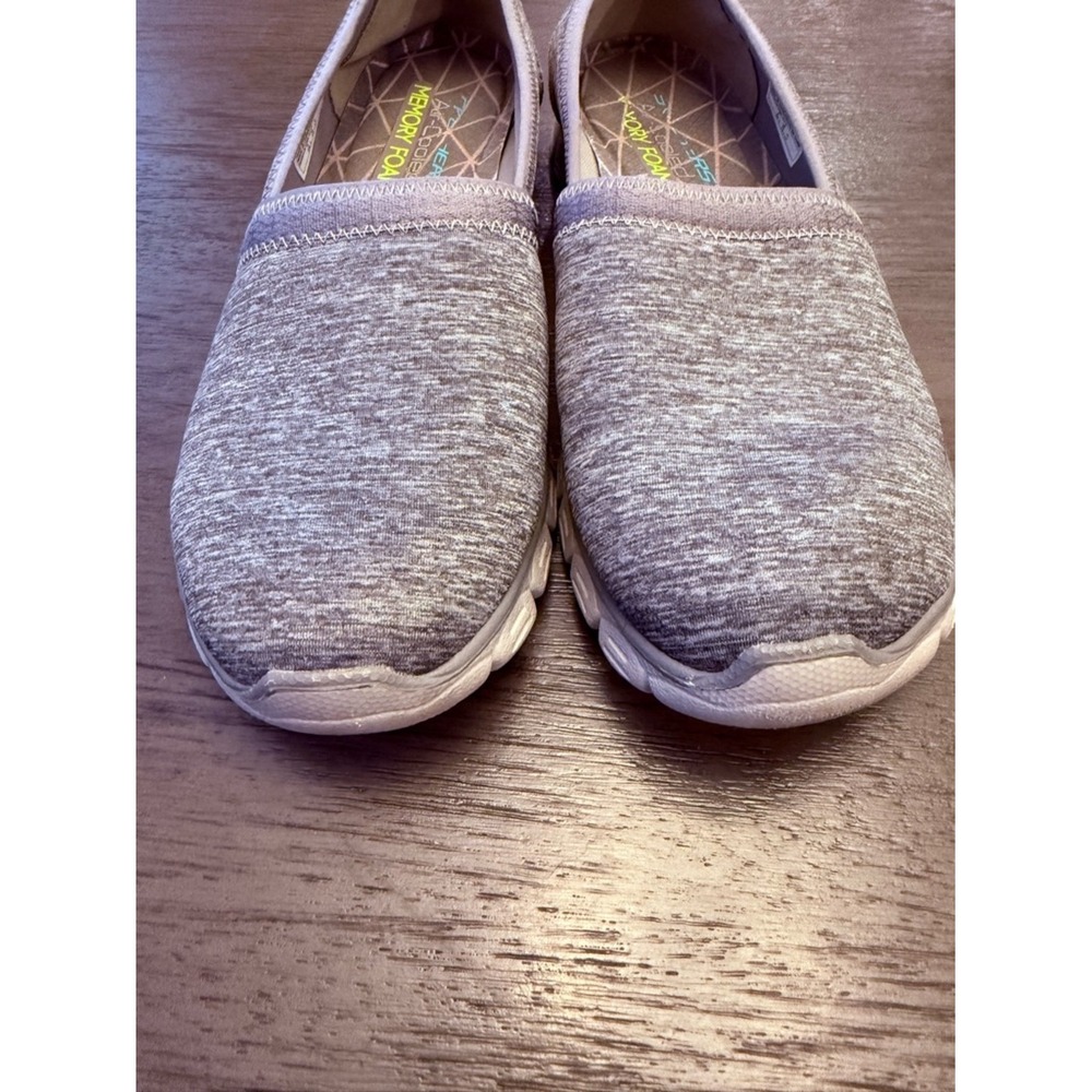 Skechers Women's Gray Slip-On Memory Foam Flats Size 8.5